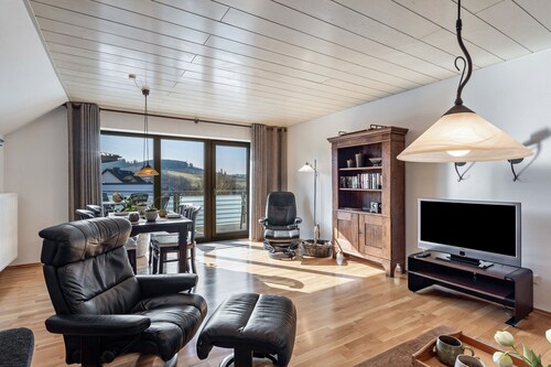 Apartment 'Vista-Homert' mit Bergblick, Balkon und WLAN