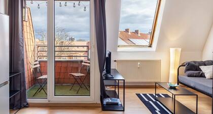 Apartment 'Magdeburg' with Balcony and Wi-Fi