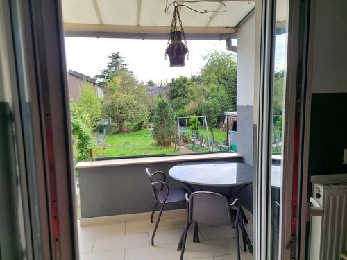 Ferienhaus 'Ihr Zuhause Auf Zeit' mit privater Terrasse, Balkon und Wi-Fi