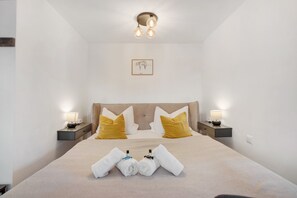 1 quarto, Wi-Fi de cortesia, roupa de cama