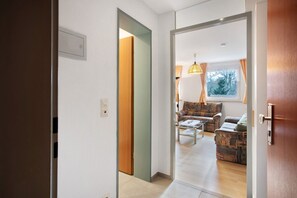 TV, ping pong, stereo - Apartment 'Appartement C, 45qm' with Shared Garden and Wi-Fi (Sankt Blasien)