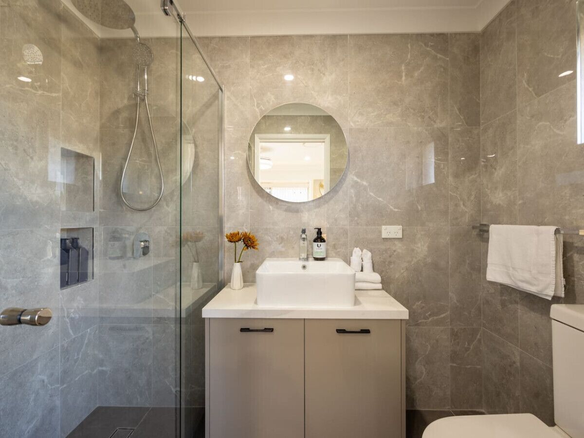 Hårføner, håndklær, såpe og sjampo