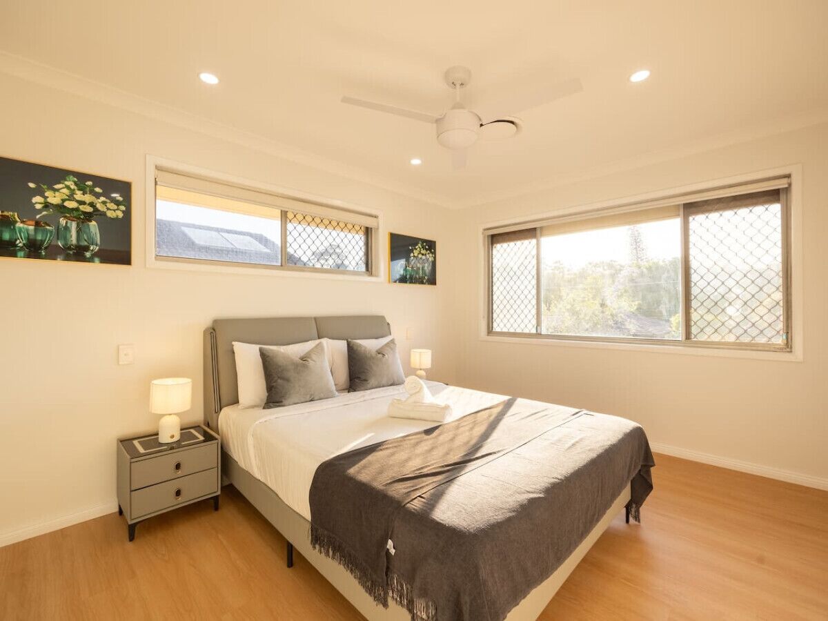 1 chambre, fer et planche à repasser, lit parapluie, Wi-Fi