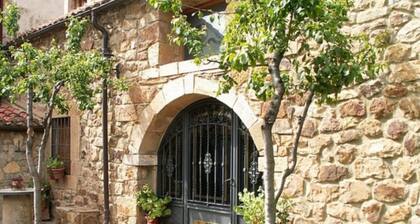 Country House 'El Molino Del Pepe' with Private Terrace, Private Garden and Wi-Fi