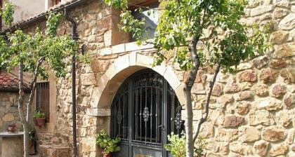 Country House 'El Molino Del Pepe' with Private Terrace, Private Garden and Wi-Fi