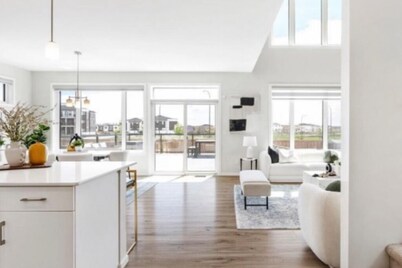 Magnificent Stylish Escape