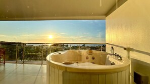 Apartment, 2 Bedrooms, Accessible, Balcony | Outdoor spa tub