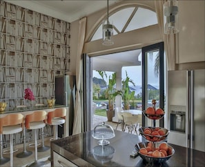 House | Dining