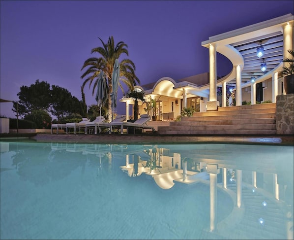 House | Pool | Indoor pool, outdoor pool