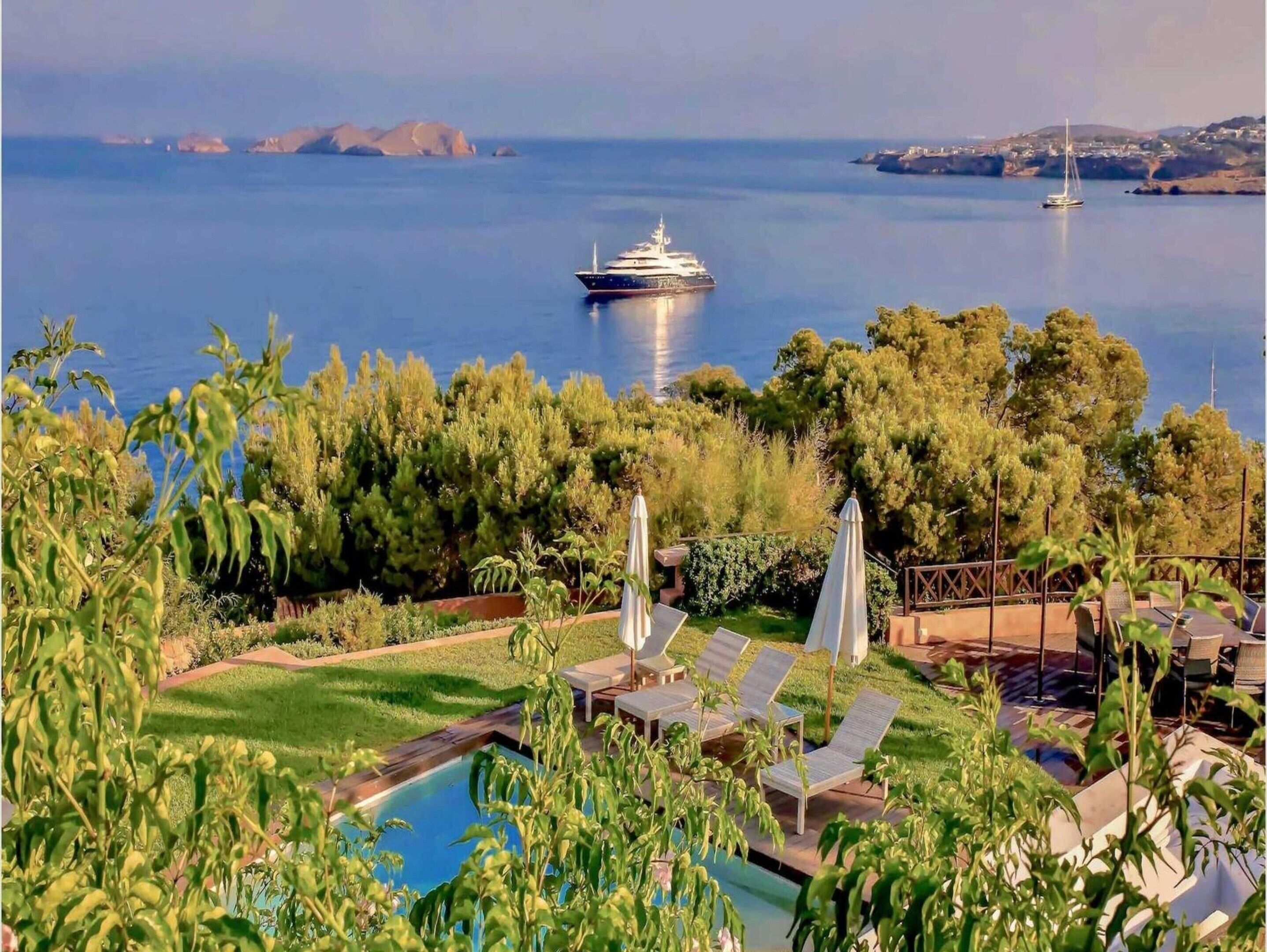 Rumah | Pemandangan dari properti