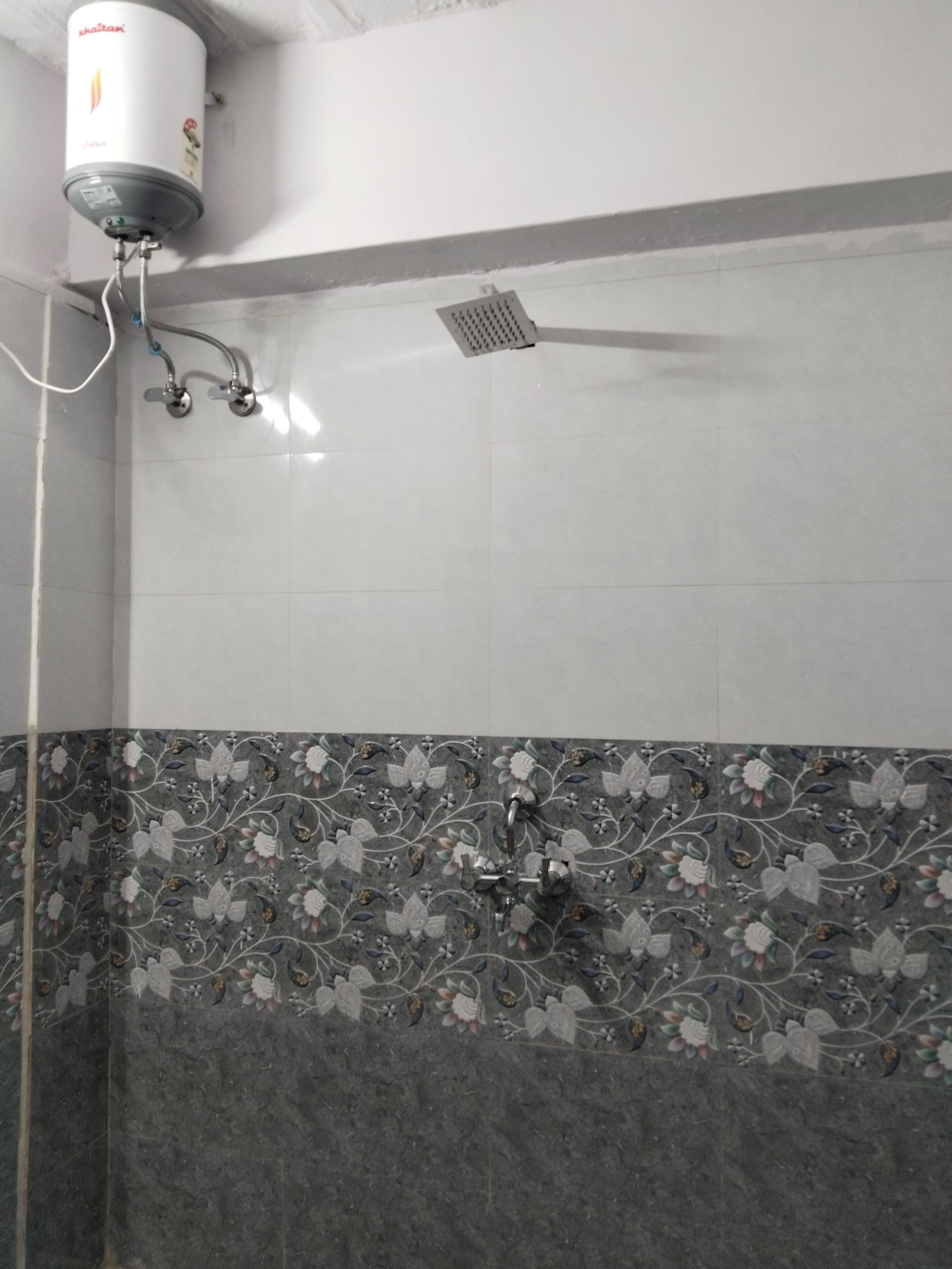 Deluxe Room | Bathroom | Toilet paper