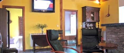 TV, fireplace, DVD player