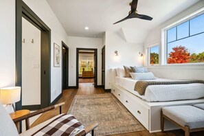 3 soverom, strykejern/-brett, wi-fi (inkludert) og sengetøy