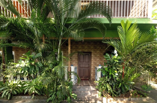 Quarto conforto, vista para o jardim | 1 quarto, quartos à prova de som, Wi-Fi de cortesia