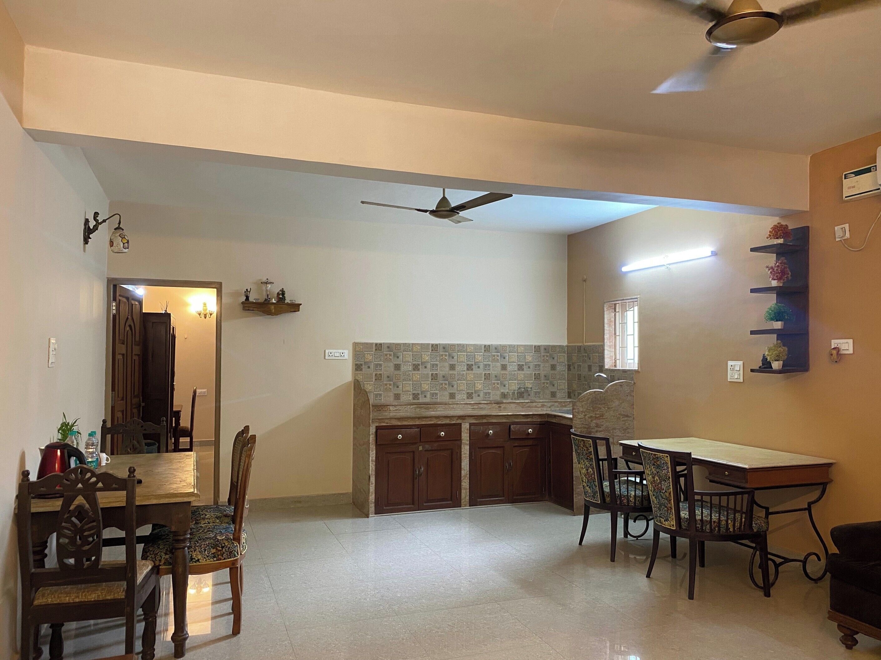 Family Apartment, 1 Bedroom, Garden View | Private kitchen | Electric kettle