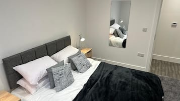 2 bedrooms, iron/ironing board, free WiFi