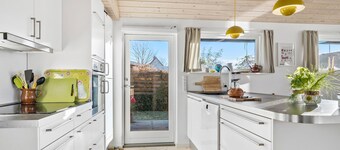 Stunning home in Haderslev with WiFi