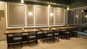 Restaurant - The Onyx (Nagpur)
