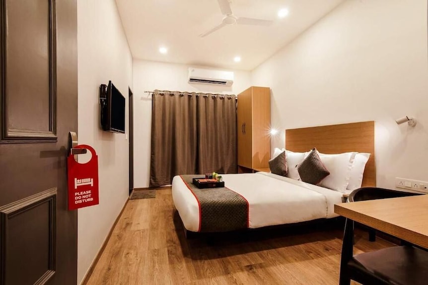 Hotel The Onyx in Sonegaon