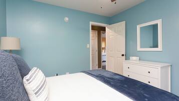 3 Schlafzimmer, Reisekinderbett, kostenloses WLAN, Bettwäsche