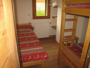 2 bedrooms