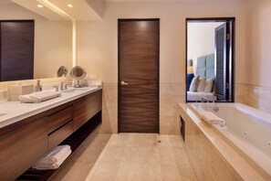 Hair dryer, towels - Luxury 2-Bed Getaway: OCR 134 (Cabo San Lucas)