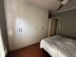 1 habitación, wifi gratis y ropa de cama 
