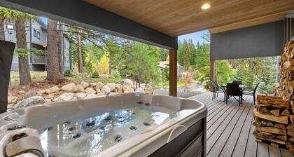 New! Spring Mtn Paradise - Pet friendly, single level w/hot tub and clubhouse access