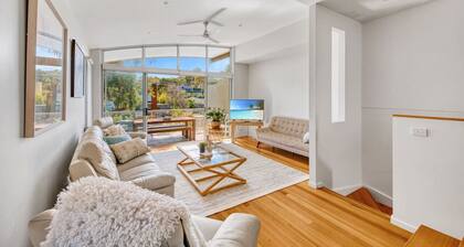 Jan Juc Beach House - on a quiet leafy street