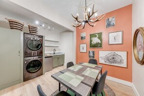 Dining - Gem of the Mountain | Cozy Cabin Retreat Near Hele (Sautee Nacoochee)