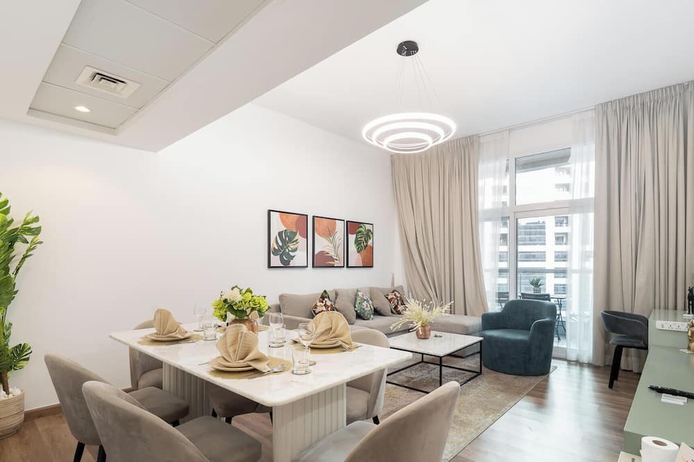 Vogue | Al Fahad Tower close to Mall of Emirates