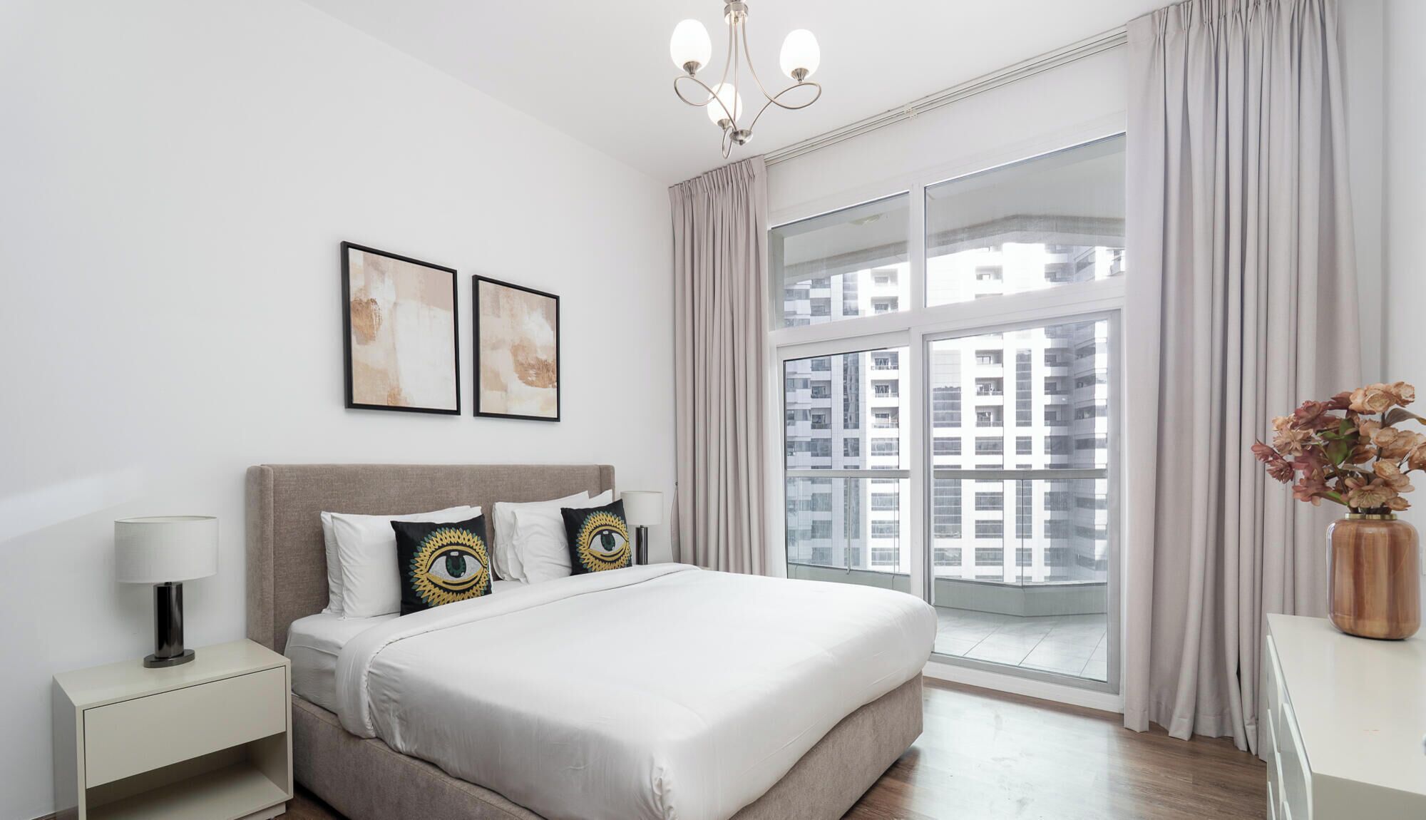 Standard-huoneisto, kaupunkinäköala | 2 makuuhuonetta, kannettavalle tietokoneelle sopiva työtila