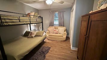 2 soveværelser, skrivebord, Wi-Fi, sengetøj