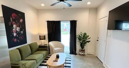 NEW-Teche House-KING Bed-Cajun Getaway-Fast Wi-Fi