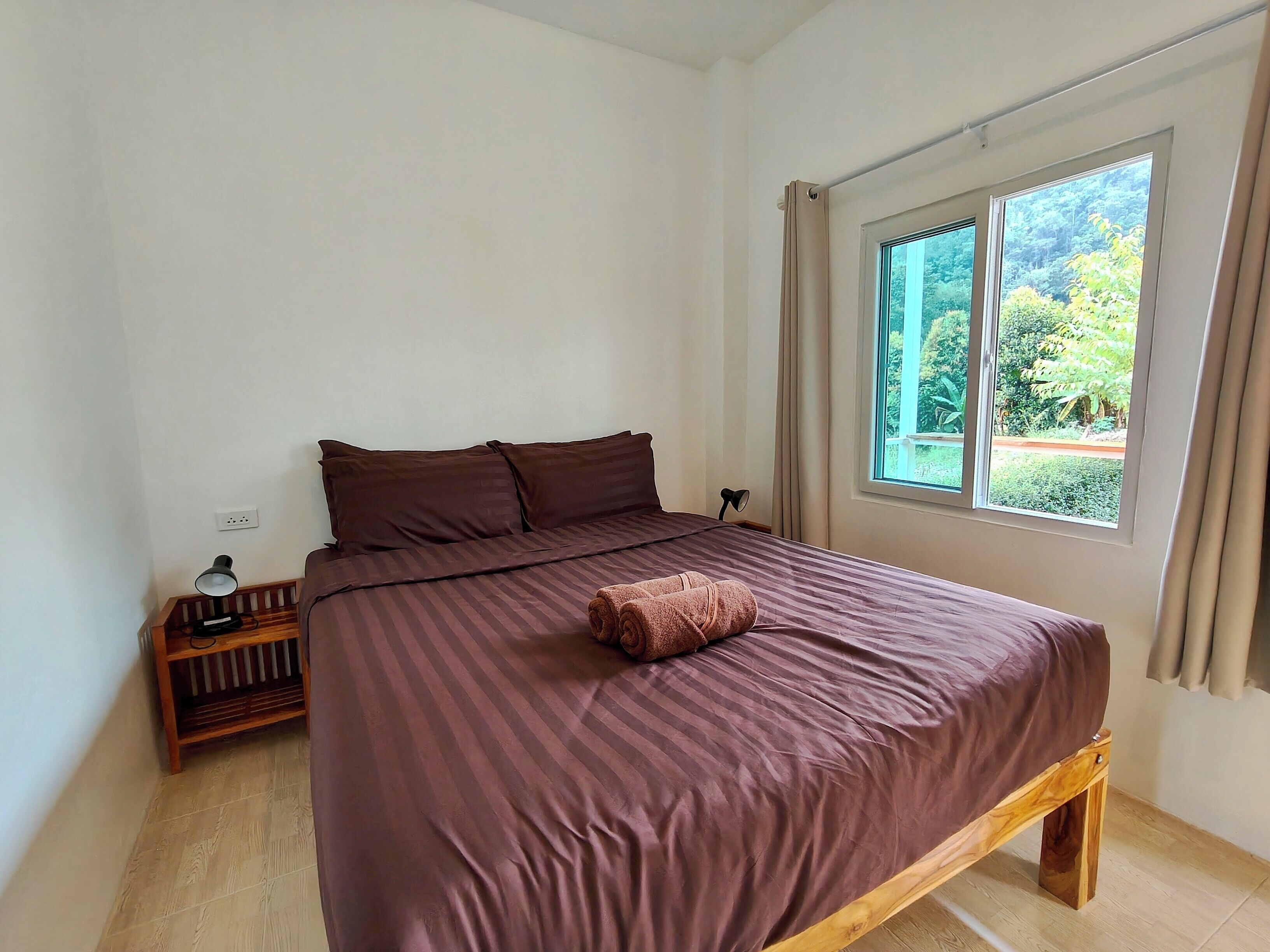 Standard Double or Twin Room, Balcony, Mountain View | Desk, free WiFi