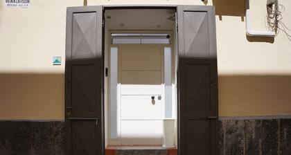 B&B Vesuvius Central