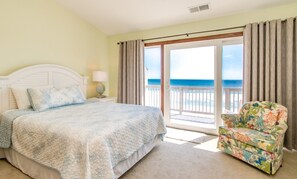 3 bedrooms, free WiFi - Son Burn - 3BR Oceanfront Turtle Cove Townhouse (Surf City)