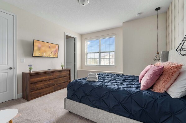 6 chambres, bureau, fer et planche à repasser, Wi-Fi