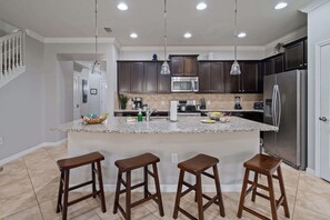 Fridge, microwave, oven, stovetop - Spacious villa near Disney w/ private pool (Kissimmee)