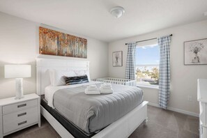 6 chambres, fer et planche à repasser, lit parapluie, Wi-Fi