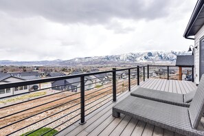 Interior - New Home w/ Amazing Views in Eden < 6 Mi to Ski! (Eden)