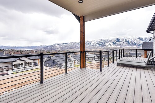 New Home w/ Amazing Views in Eden < 6 Mi to Ski!