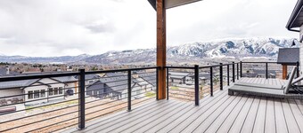 New Home w/ Amazing Views in Eden < 6 Mi to Ski!