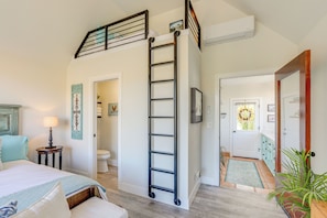 Cottage (1 Bedroom) | Interior - Steps to Sutter Creek: Chic Wine Country Cottage (Sutter Creek)