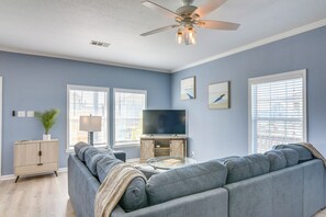 Interior - Hot Tub, Patio & Deck: Coastal Crystal Beach Home! (Port Bolivar)