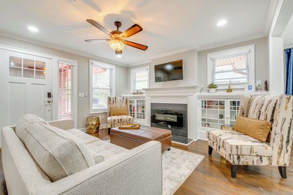 House (3 Bedrooms) | Interior - 3 Mi to Dtwn: Home w/ Fenced Yard in Atlanta! (Atlanta)