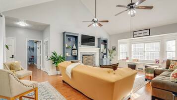 Rumah (4 Bedrooms) | Interior