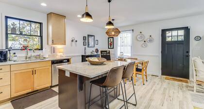 3 Blocks to Beach & Potomac River: Virginia Escape