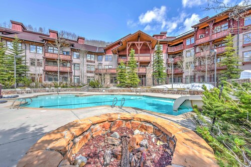 Ski-in/ Out Solitude Ski Village Condo w/ Hot Tub