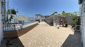 住宿地面